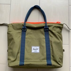 Herschel khaki neon orange bag duffel